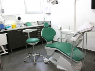 Interior Box 1 cl&iacute;nica dental Prodents