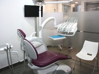 Interior Box 2 cl&iacute;nica dental Prodents