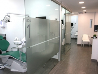 Interior Box 1 cl&iacute;nica dental Prodents