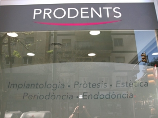 R&egrave;tol Centre Odontol&ograve;gic Prodents